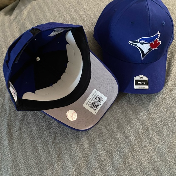 Toronto blue jays adjustable hat - Picture 2 of 3